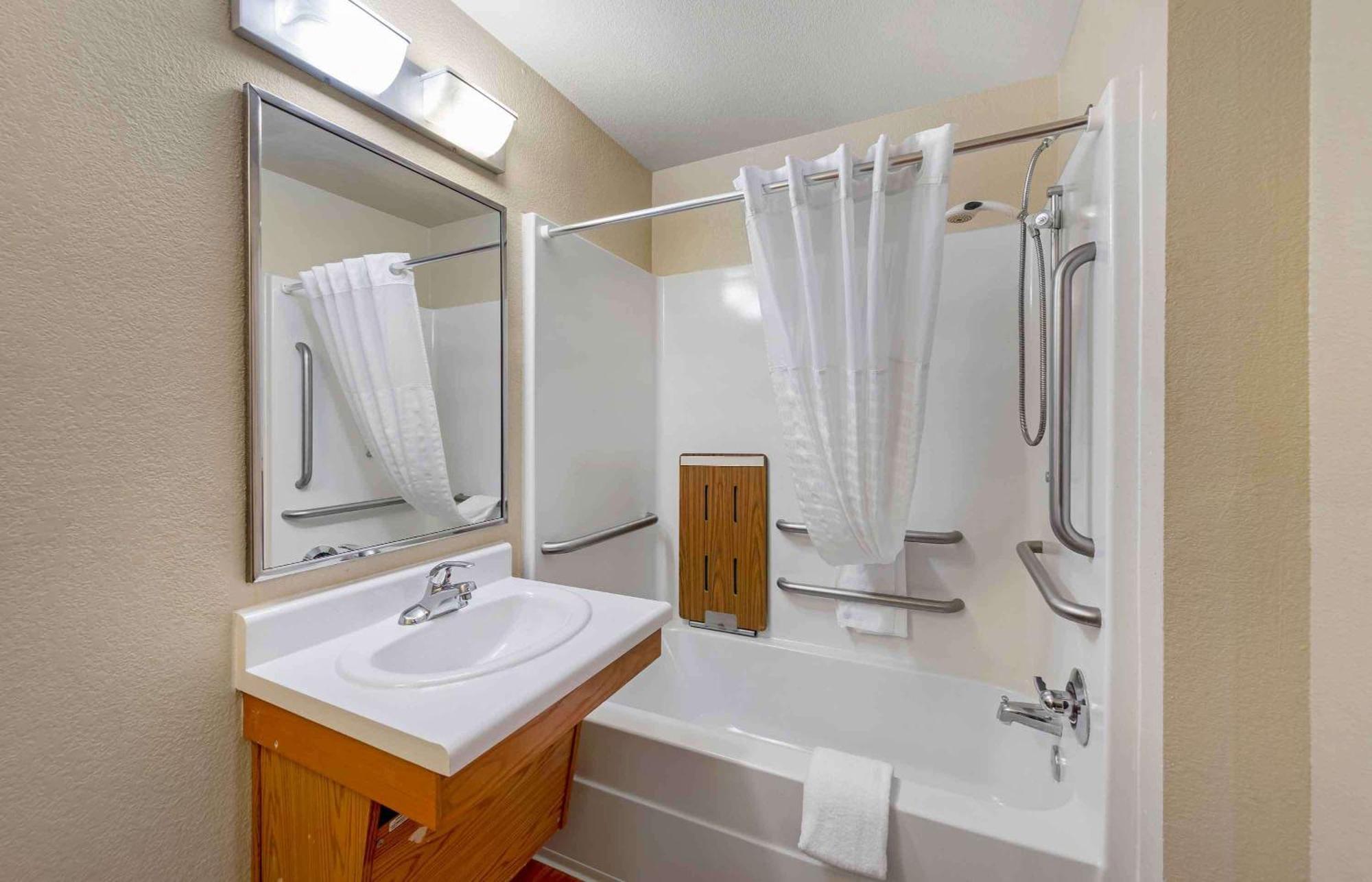 Extended Stay America Select Suites - Fayetteville - I-49 Exterior photo